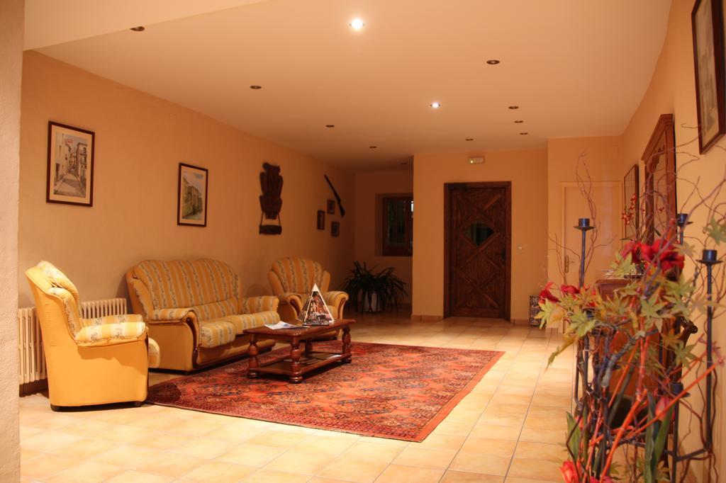 Apartamentos Cal Ratero Maçanet de Cabrenys Oda fotoğraf